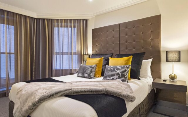 Mantra 2 Bond Street Sydney