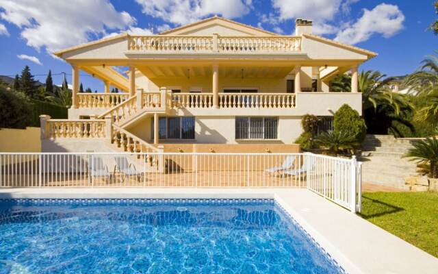 Villa - 5 Bedrooms with Pool, WiFi and Sea views - 105008