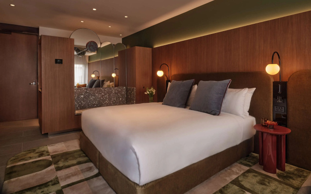 The EVE Hotel Sydney – Guest Rooms – Sydney