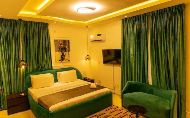 Euphoria Hotel & Suites by House 9