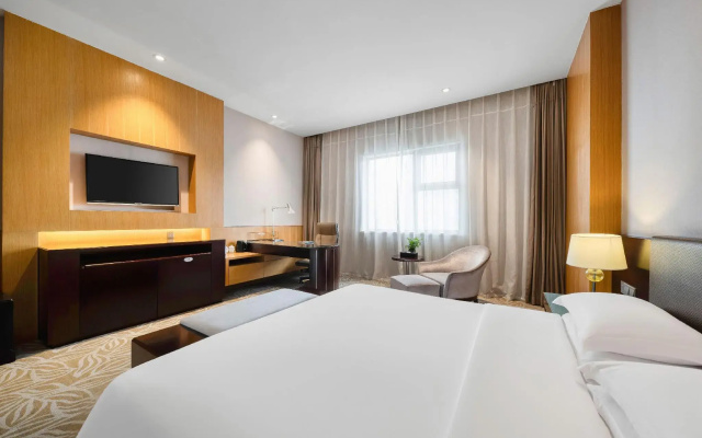 Ningbo East Harbour Hotel