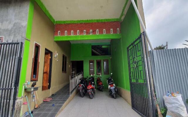 OYO 3969 Villa Bu Kris