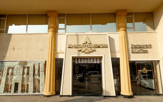 Superior Pyramids INN