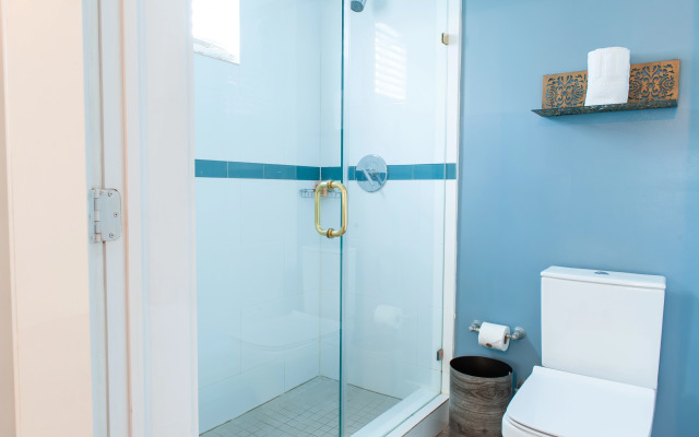 Oceanside Hotel and Suites