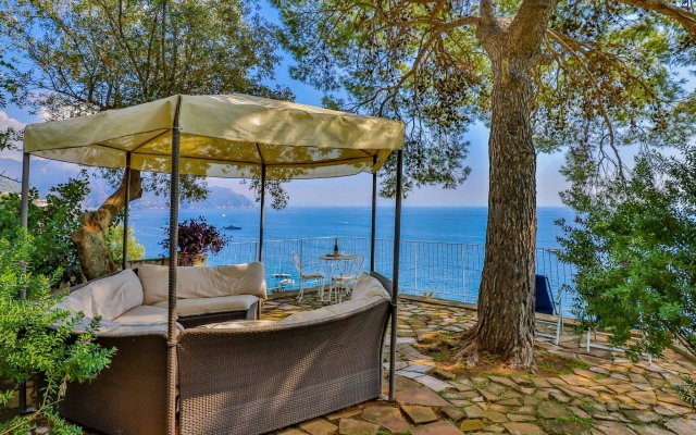 Luxury Room With sea View in Amalfi ID 3928