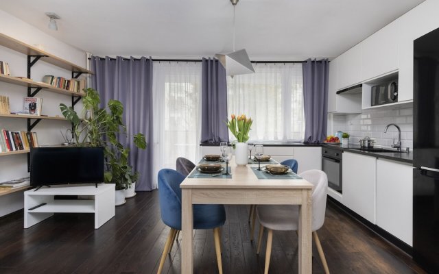 Warsaw Górnośląska Apartment by Renters