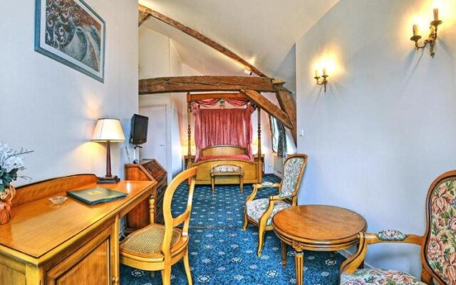 Hôtel Le Grand Monarque