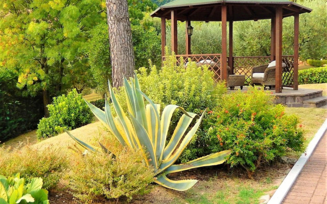 Villa Strada Comunale di Monte Giove