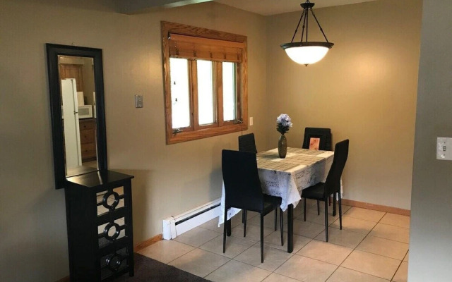 Updated and Cozy 2-bedroom in Rochester
