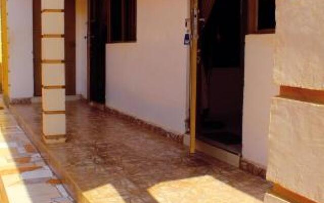 Jinja Cal Suites