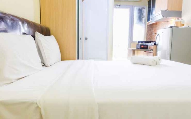 Compact and Cozy Studio Apartment Green Pramuka City By Travelio – Guest Rooms – Jakarta