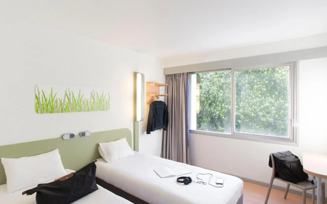 ibis budget Pau Lescar