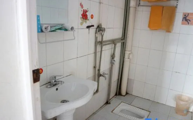 Mojiang Yueguang Hotel – Bathroom – Pu'er
