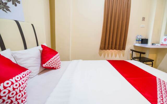 OYO 1484 Sentosa Guest House