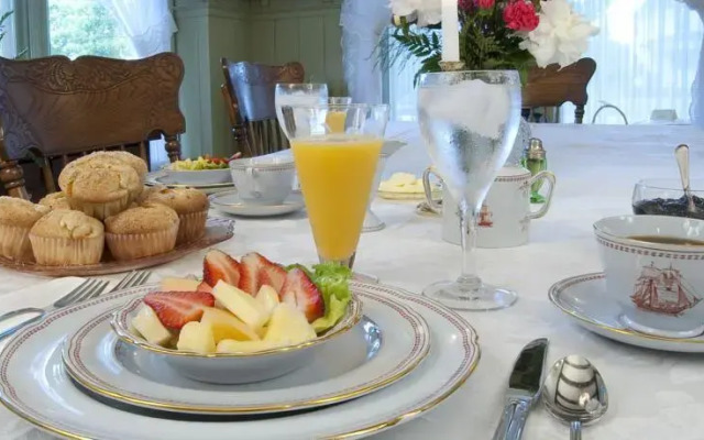 Red Forest Bed & Breakfast