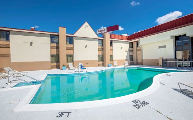 Red Roof Inn & Suites Cincinnati North - Mason