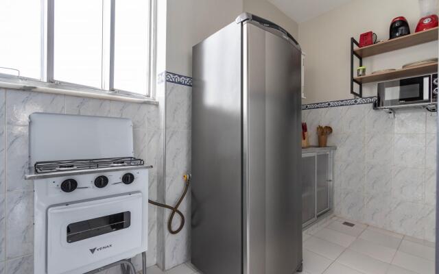 6 Minutes From Ipanema Beach and Close to the Underground J804
