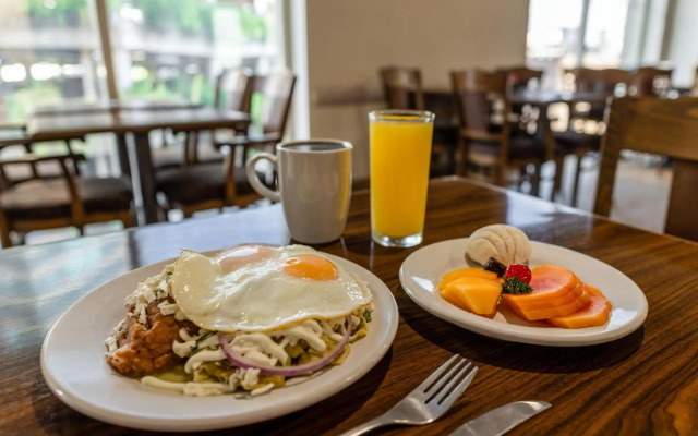 Four Points by Sheraton Galerias Monterrey