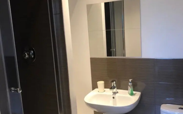 33 Bittern House (apartment)