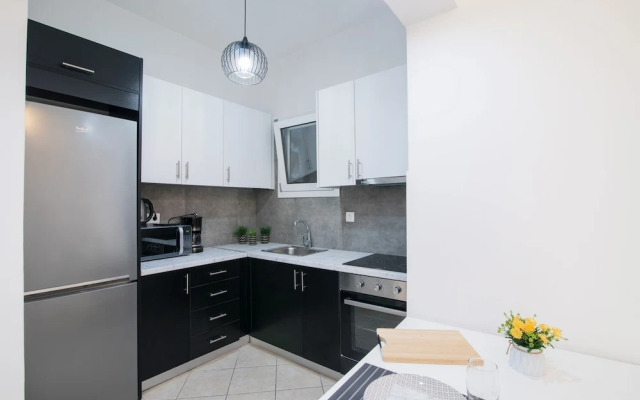 Midtown Apartment by CorfuEscapes