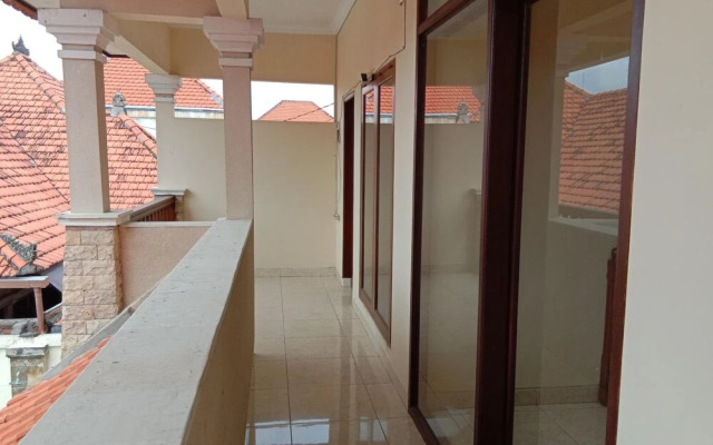Loven Sanur Guest House