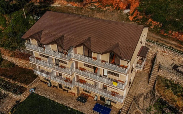 Villa Megdani