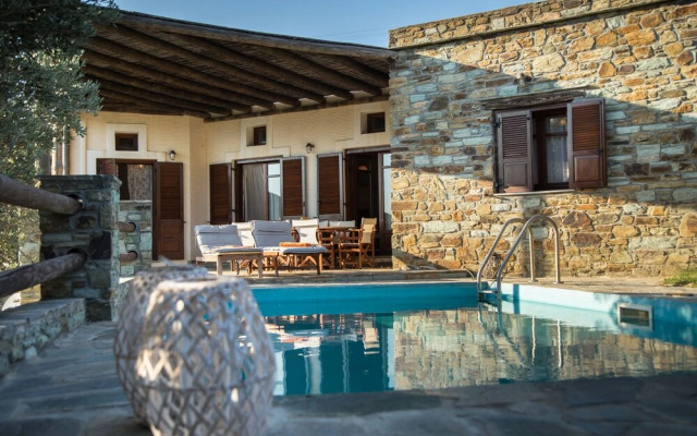 Villa House in Andros