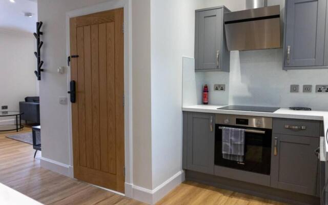 9 Argyle Square - Stylish 2 Bedroom Apartment