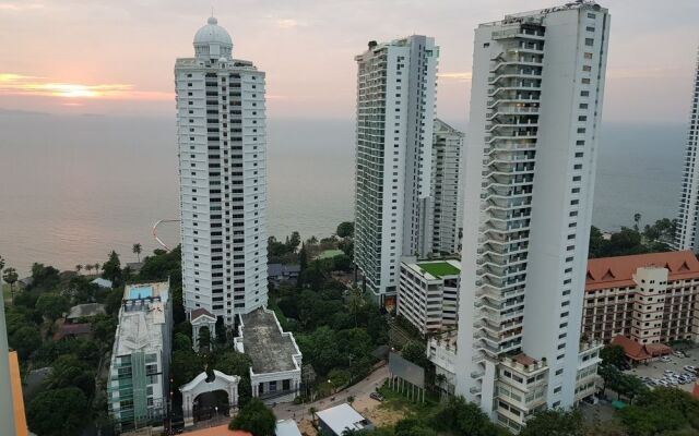 Riviera 1BR Sea View B2806