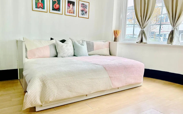 Rest Boutique Golders Green