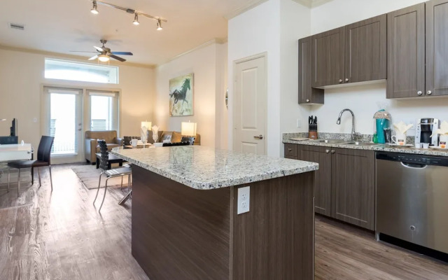 Global Luxury Suites Baypointe Station