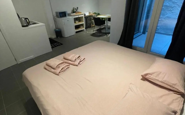 Studio Just For 2