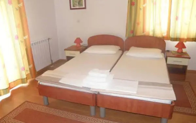 Villa Borna Apartments