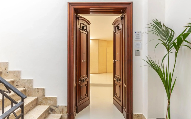 Fiveplace Design Suites Apartments