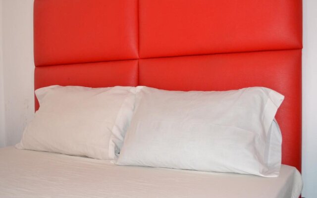 Romantic Hotel