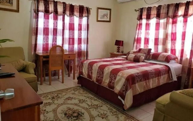 Yoli's Bed & Breakfast