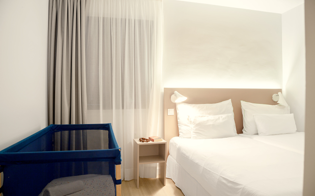 Coral Compostela Beach Hotel
