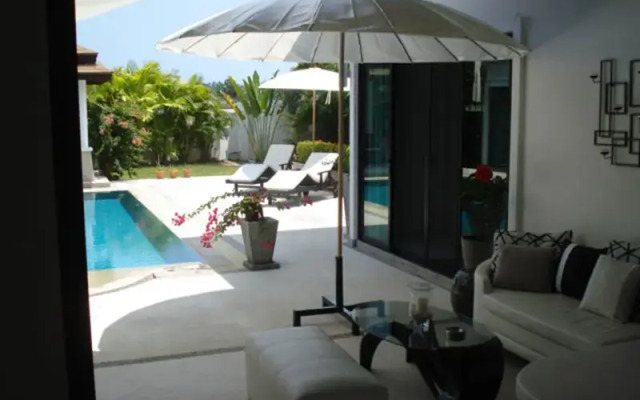 Yves Villa 3 bed pool NAI HARN