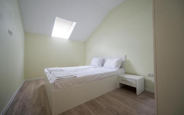 Gaga Residence 13