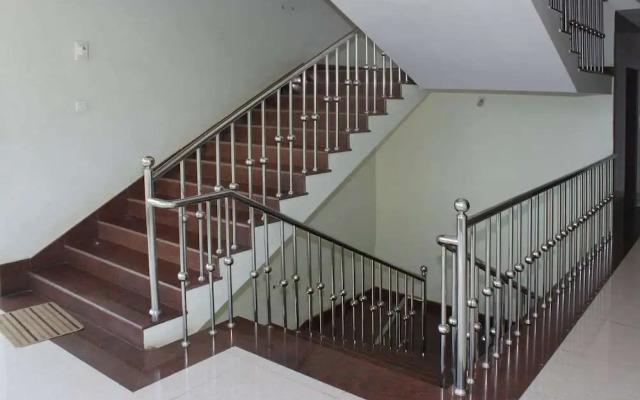 Kallarackal Residency by OYO Rooms