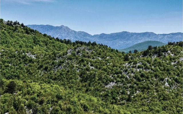 Seven-Bedroom Holiday Home in Dicmo