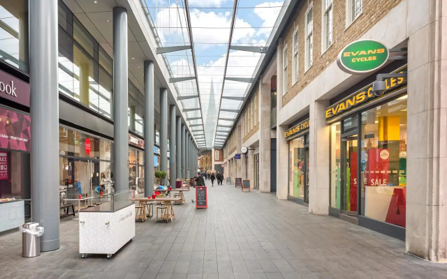 Clarendon Brushfield Street