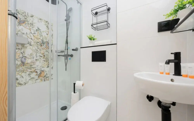 Apartment Near the Old Town by Renters