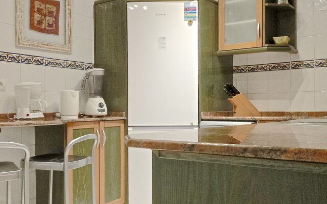 Smart 3BR balconies in historical Gothic - MACCA