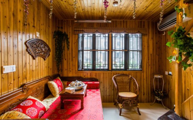 Wuzhen Helan Bridge Inn