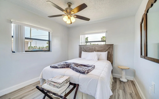 Melbourne Vacation Rental ~ 5 Mi to Beaches!