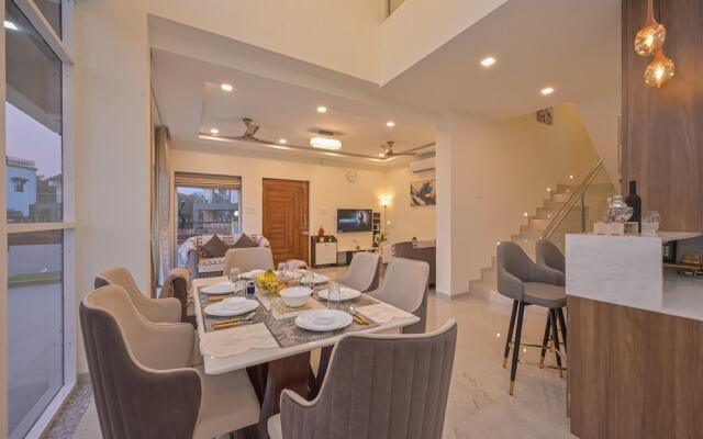 Vivanta Villa