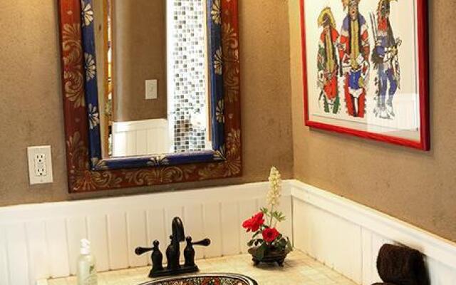 Casa Gallina - An Artisan Inn