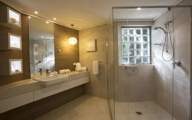 Hastings Park Penthouse 6