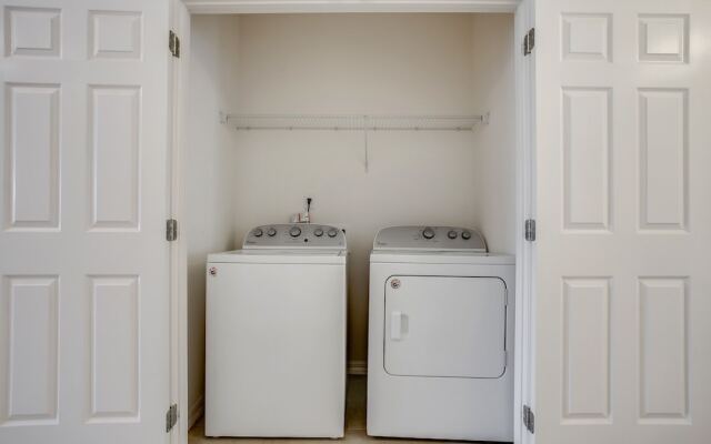 Solterra - 6116 Broad Oak Drive